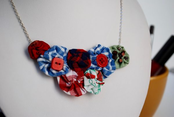 Kanzashi flower necklace Eliza Kiben´na